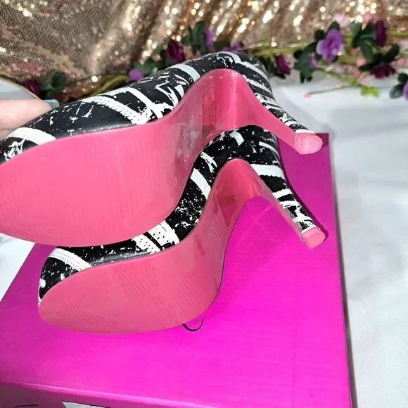 NIB Abbey Dawn Zip It Platform Heel - Picture 9 of 10